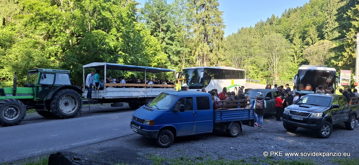 media/plg_solidres_experience/images/c4ca4238a0b923820dcc509a6f75849b/varsag_madarasi/20260609_091544.jpg